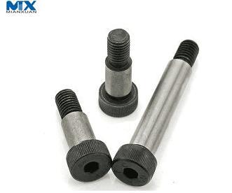 Винты с шестигранной головкой под торцевой ключ