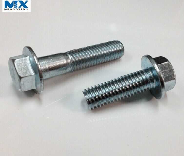 Шестигранные болты с фланцем под головкой с накаткой