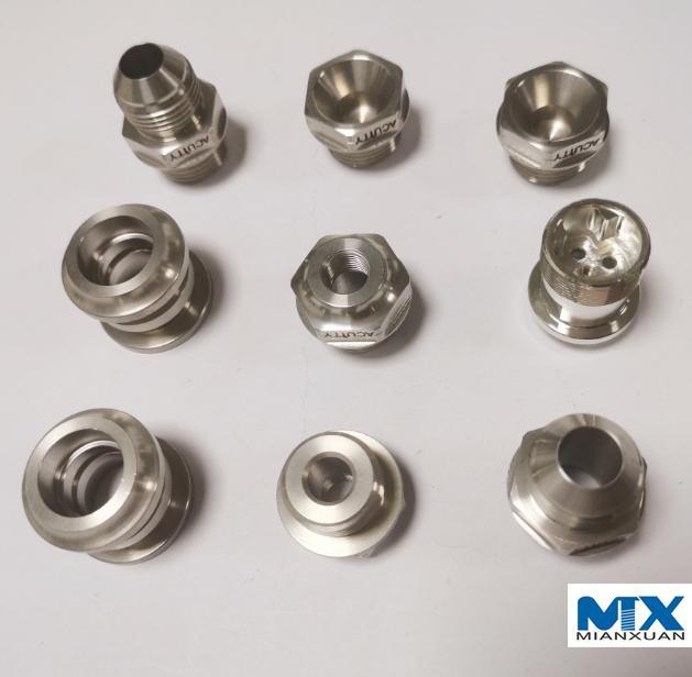 Специальные или индивидуальные детали с ЧПУ